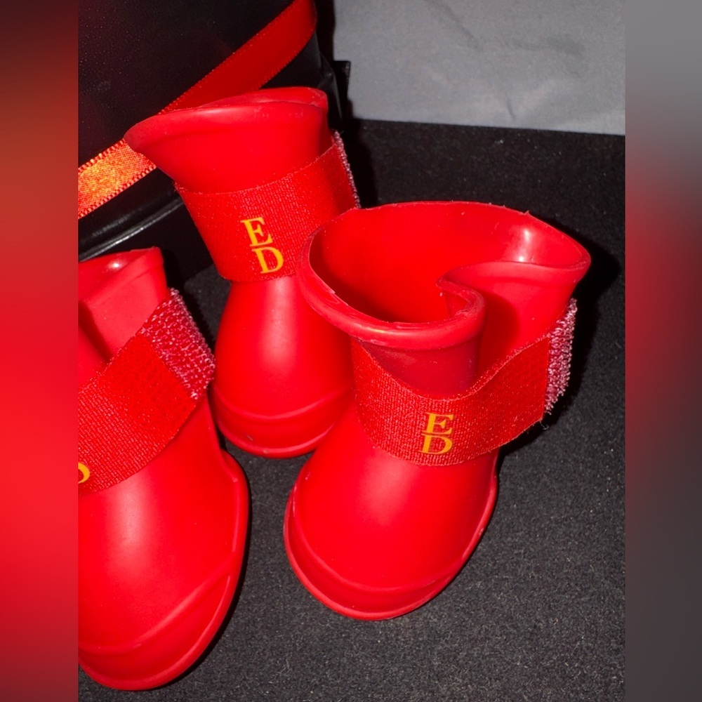 💥SALE Ellen Defenders Dog Boots Red Size Small + FREE Extra Pair - Picture 3 of 7